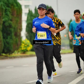 Runner Photo 8500003