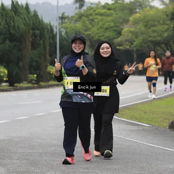 Runner Photo 8500046