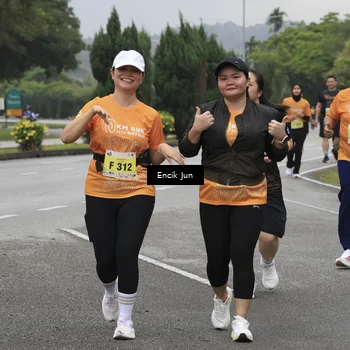 Runner Photo 8500183