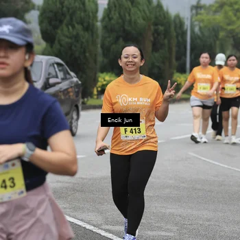 Runner Photo 8500312