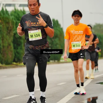 Runner Photo 8500424