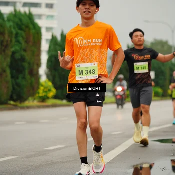 Runner Photo 8500702