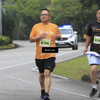 Runner Photo 8500902
