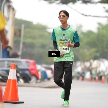 Runner Photo 8500985
