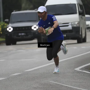 Runner Photo 8502039