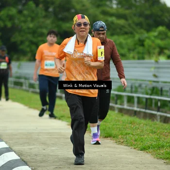 Runner Photo 8502043