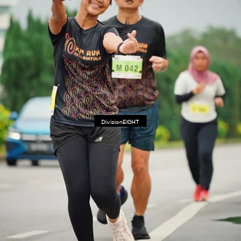 Runner Photo 8502063