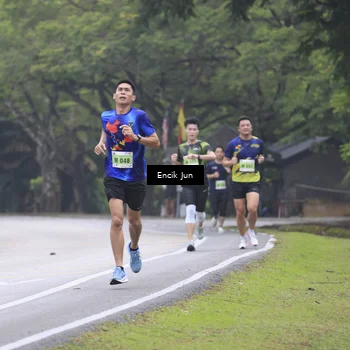 Runner Photo 8502130