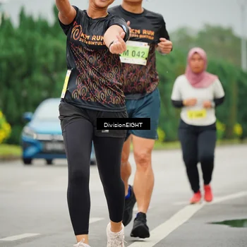 Runner Photo 8502136