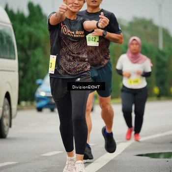 Runner Photo 8502144
