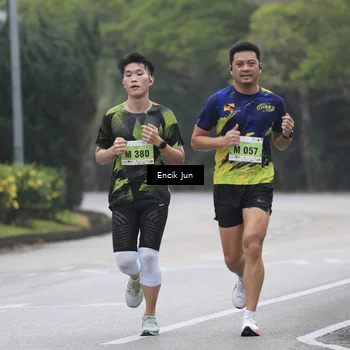 Runner Photo 8502176