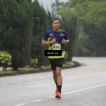 Runner Photo 8502229