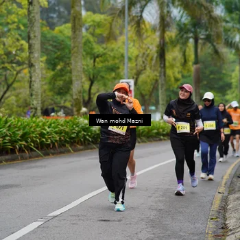 Runner Photo 8502233