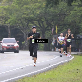 Runner Photo 8502239