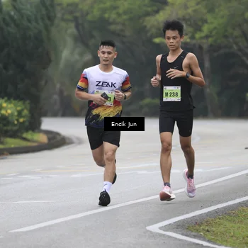 Runner Photo 8502257