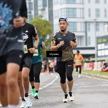 Runner Photo 8502275