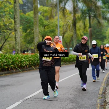 Runner Photo 8502276
