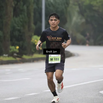 Runner Photo 8502358