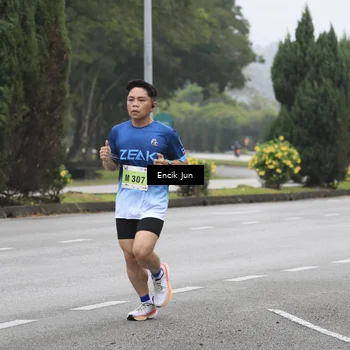 Runner Photo 8502392