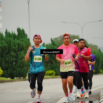 Runner Photo 8502561