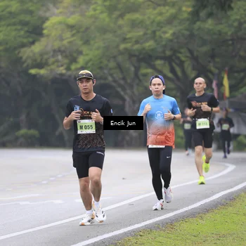 Runner Photo 8502603