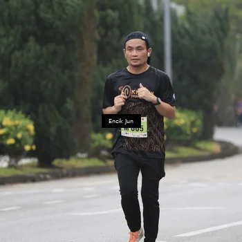 Runner Photo 8502655
