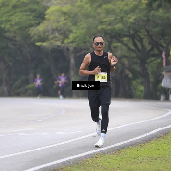 Runner Photo 8502682