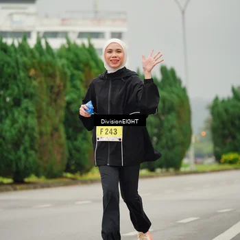 Runner Photo 8502703