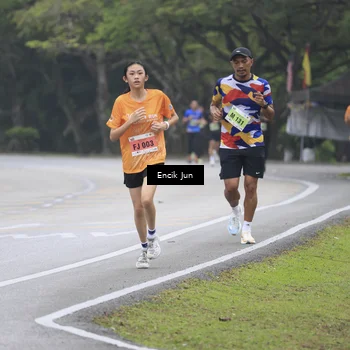 Runner Photo 8502751