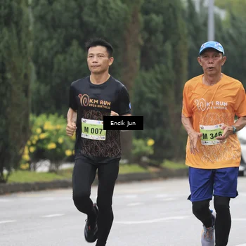 Runner Photo 8502802