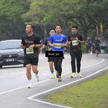 Runner Photo 8502825