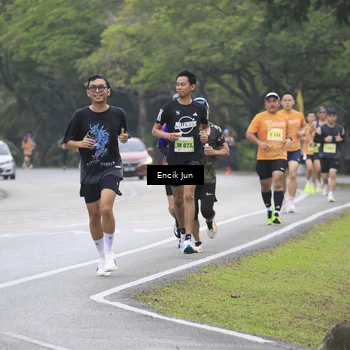 Runner Photo 8502879