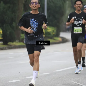 Runner Photo 8502881