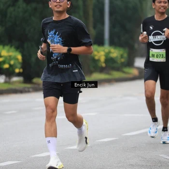 Runner Photo 8502896