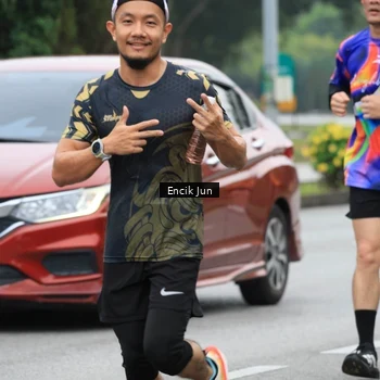 Runner Photo 8502906