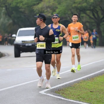 Runner Photo 8502907