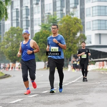 Runner Photo 8502914