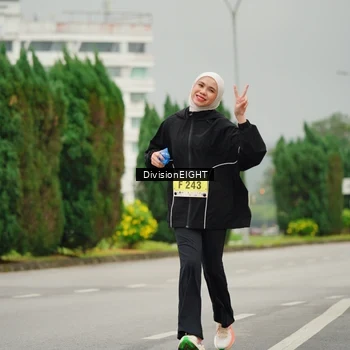 Runner Photo 8502951