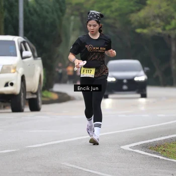 Runner Photo 8502979