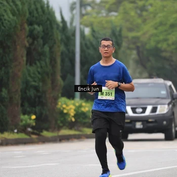 Runner Photo 8502994