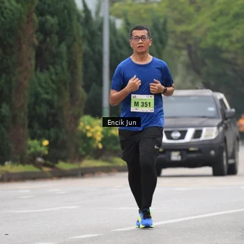 Runner Photo 8502996