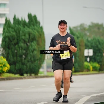 Runner Photo 8503000