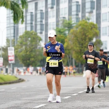 Runner Photo 8503001