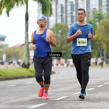 Runner Photo 8503023
