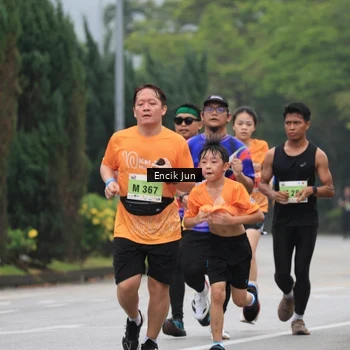 Runner Photo 8503031