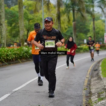 Runner Photo 8503032