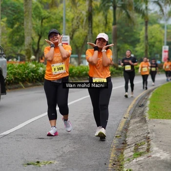 Runner Photo 8503063