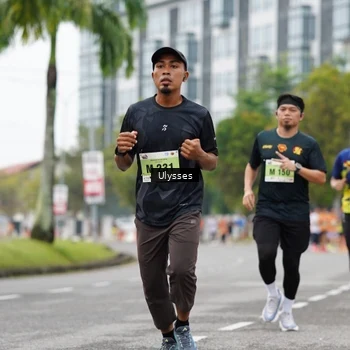 Runner Photo 8503068
