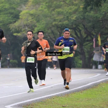 Runner Photo 8503081