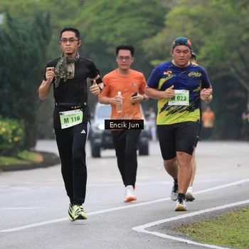 Runner Photo 8503086